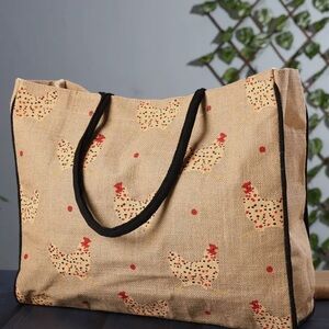 🚨LAST TWO🚨Burlap Chicken Print Lined Tote Bag